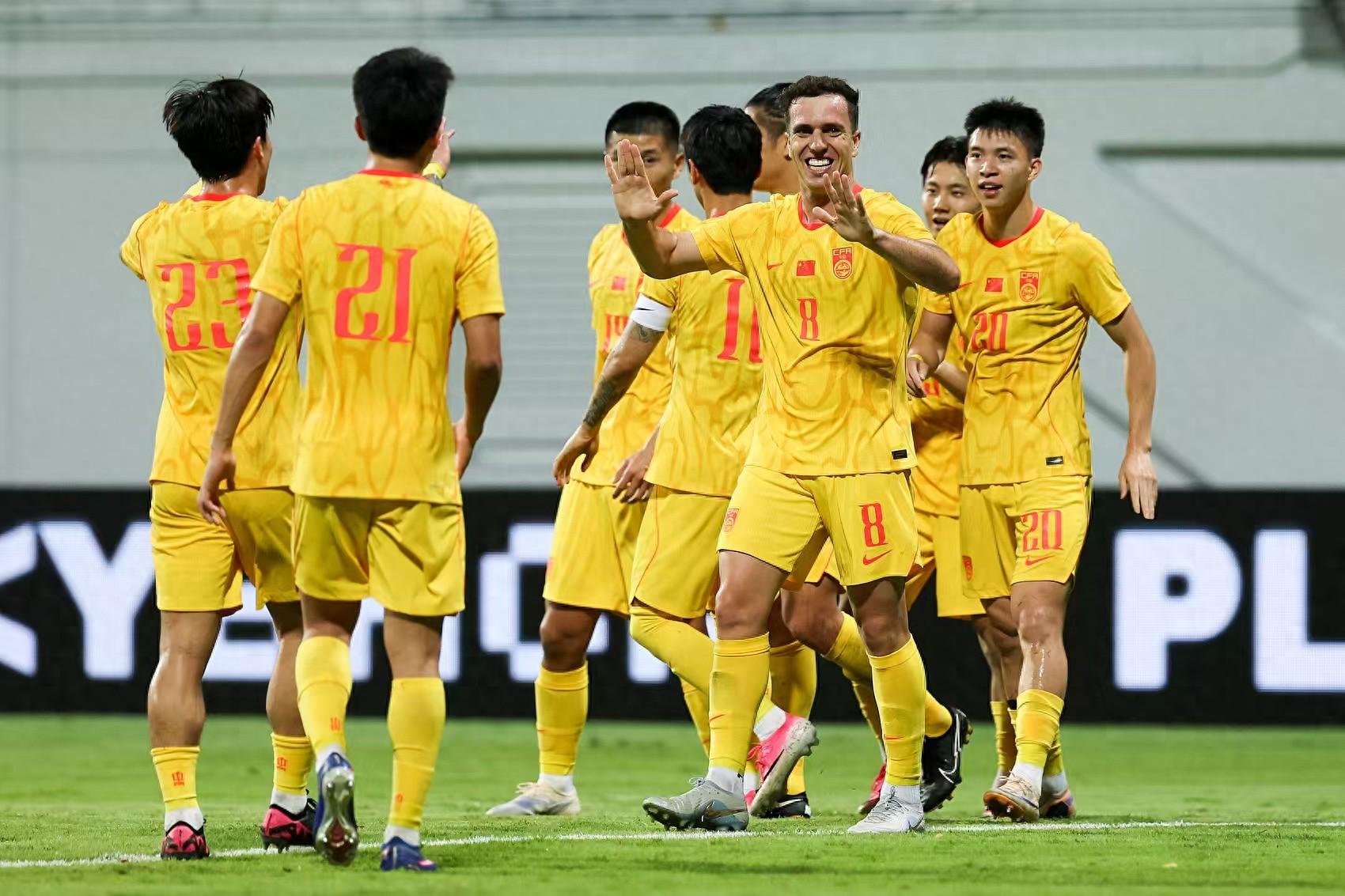 董路:我给了中国足球希望 人生能有几个9年 所获赞美符合我的付出